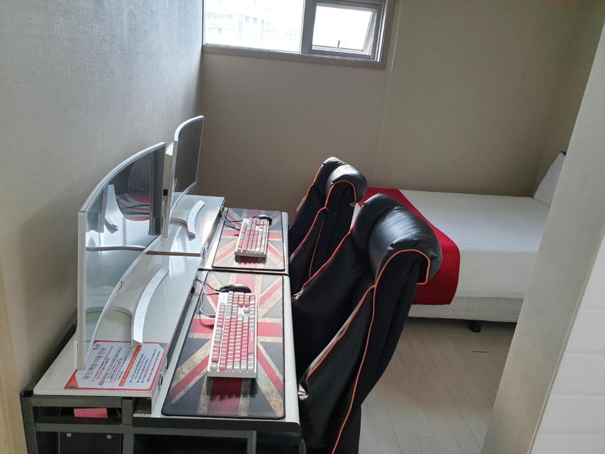 R&T Hotel Чеджу Екстериор снимка