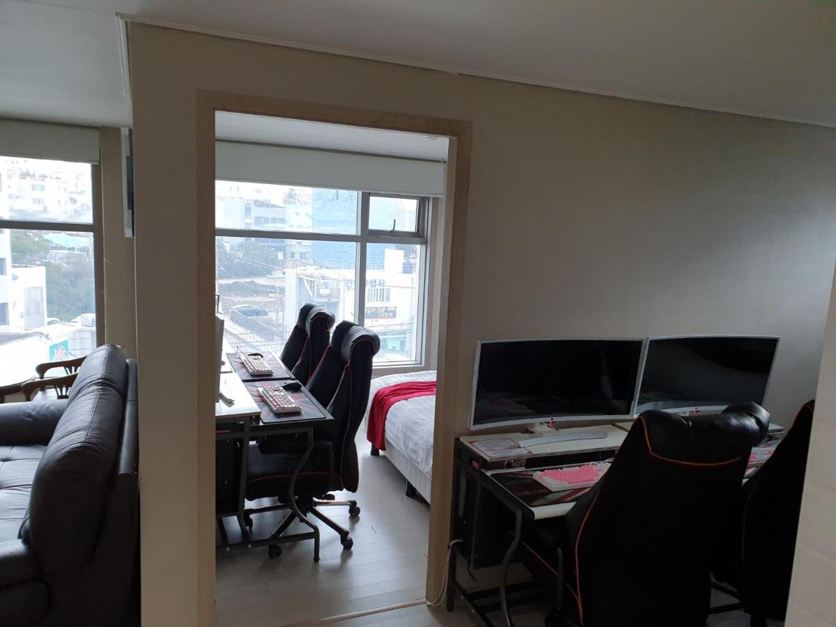 R&T Hotel Чеджу Екстериор снимка
